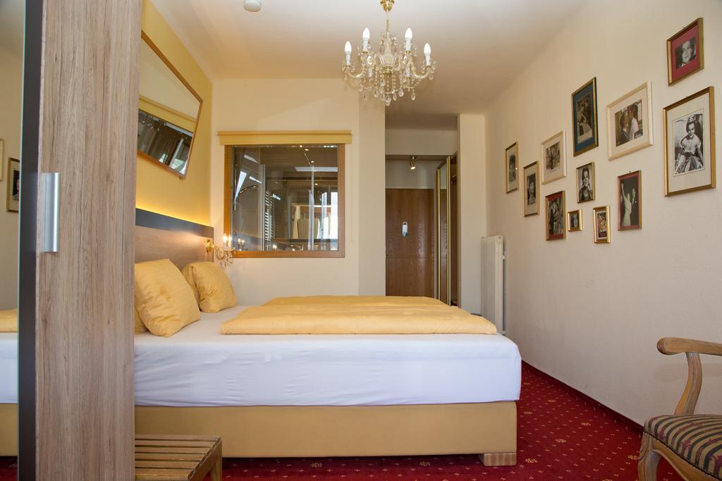 Villa Desiree - Hotel Garni - Adults Only Villach Eksteriør bilde