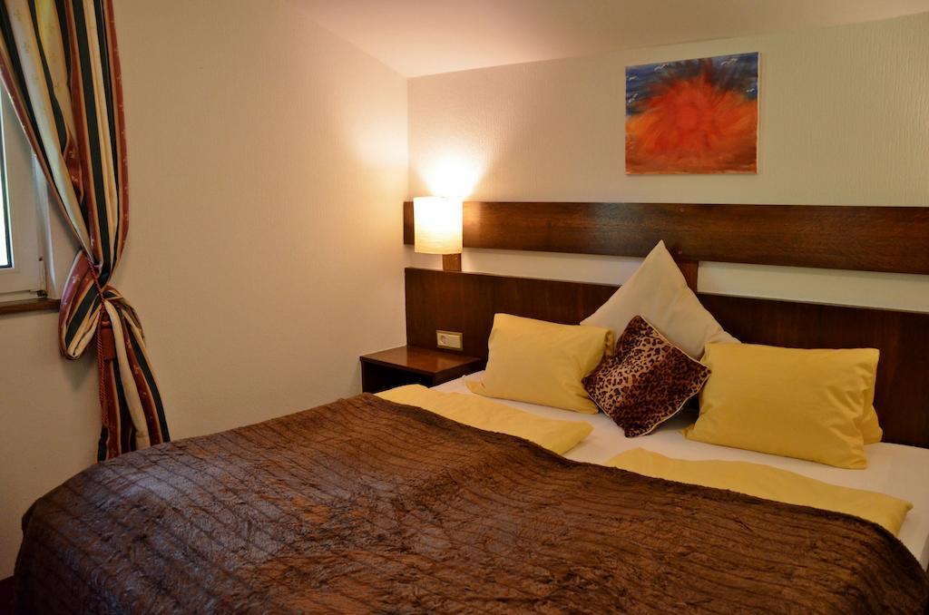 Villa Desiree - Hotel Garni - Adults Only Villach Rom bilde