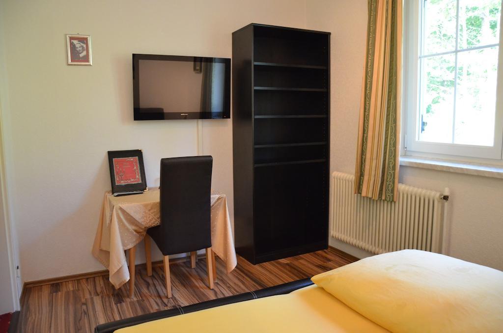 Villa Desiree - Hotel Garni - Adults Only Villach Rom bilde